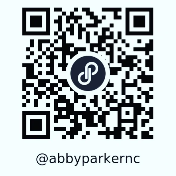 Brand New 🆕🐾♥️ Neon Yellow Pet Pack w/Fleece Blanket, Leash & Chew Toys - Picture 3 of 5